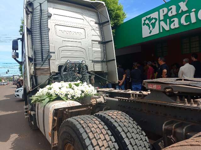 Nos &uacute;ltimos 3 meses de vida, casal dividiu experi&ecirc;ncias ao volante de caminh&atilde;o