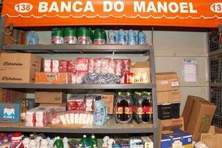 Mantimentos e produtos de limpeza eram vendidos na &#39;Banca do Manoel&#39;. (Foto: Juliano Almeida)