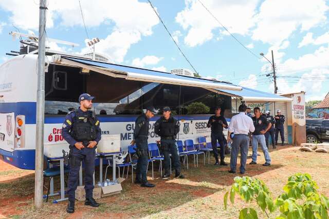 &ldquo;Regi&atilde;o bastante perigosa&rdquo;, afirma morador durante instala&ccedil;&atilde;o de base da Guarda 