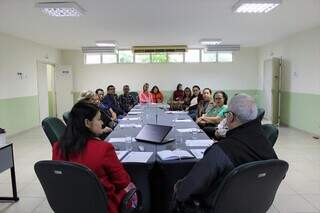 Concelheiros do Ceas em reunião (Foto: Divulgação)