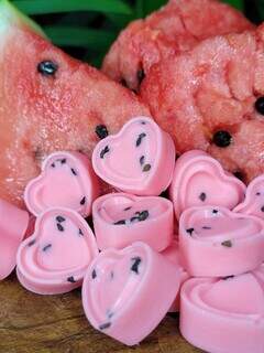 Bombom de cheiro é inspirado no aroma da fruta melancia. (Foto: Arquivo pessoal)