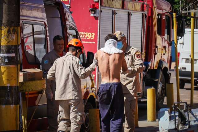 Mec&acirc;nico tem queimadura de 2&ordm; grau ao tentar clarear gal&atilde;o de &oacute;leo com isqueiro