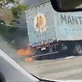 Caminhonete e caminhão pegam fogo após colisão frontal na BR-163