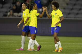 Brasil atropela Argentina por 5 a 1 e confirma vaga na semifinal da Copa Ouro