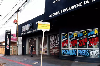 Loja onde proprietário foi preso fica na avenida Eduardo Elias Zahran. (Foto: Henrique Kawaminami) 