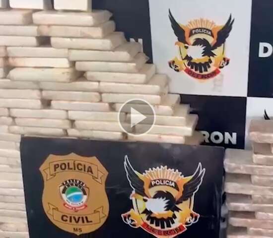 Pol Cia Apreende Em Ms Carga De Coca Na E Crack Avaliada Em R