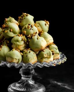 Loucos por carolinas, amigos fazem doce de pistache e limão siciliano