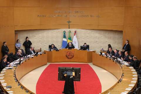 TJ mant&eacute;m aposentadoria de deputados e considera ilegal s&oacute; &quot;a partir de agora&quot;