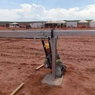 Grupo denuncia calote de empresa que construía usina solar 