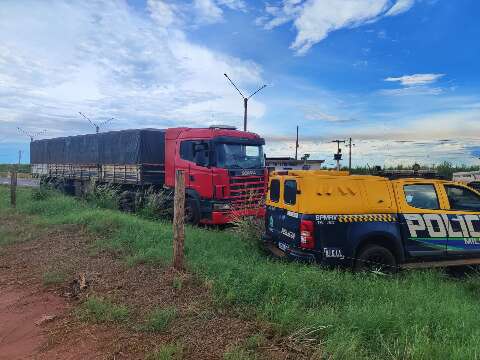 Caminhão roubado em sequestro é recuperado em Nova Andradina