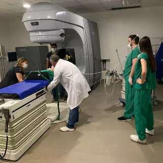 Radioterapia pode ficar restrita a um hospital público em 2025 na Capital