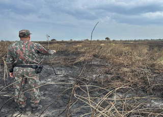 Incêndio destruiu área de proteção na Serra do Amolar, no Pantanal. (Foto: Reprodução)