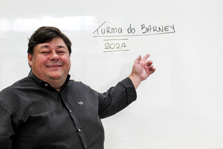 Se você deseja realizar o sonho de ingressar no Ensino Superior, a Turma do professor Fernando Barney 2024 é o lugar certo. (Foto: Juliano Almeida)