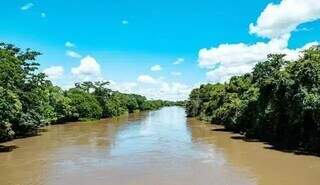 Rio Aporé, que banha MS e Goiás, onde vítima foi encontrada. (Foto: Divulgação)