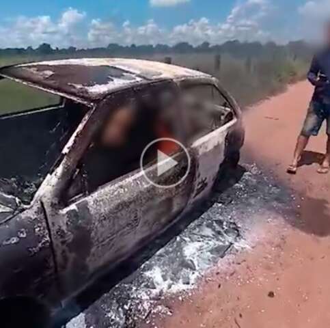 Corpo &eacute; encontrado dentro de carro incendiado em estrada vicinal 