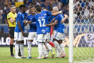 Jogadores do Cruzeiro segundo gol no jogo diante do Tombense (Foto: Staff Images/Cruzeiro) 