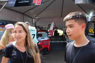 Michele e Nelson comentam suas experiências no Autódromo Internacional de Campo Grande (Foto: Juliano Almeida)