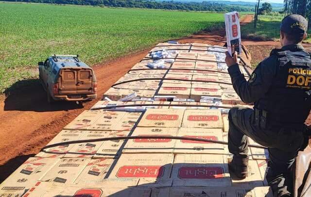 Pol&iacute;cia apreende caminh&atilde;o com 40.500 pacotes de cigarro paraguaio