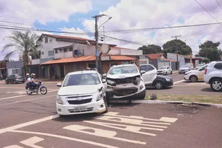 Colisão entre veículos, na Avenida Marquês de Pombal, em fevereiro (Foto: Paulo Francis/Arquivo Campo Grande News)