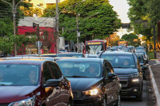 Acidente na Afonso Pena causa congestionamento de dois quil&ocirc;metros