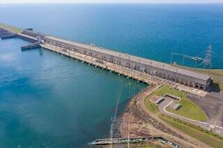 Porto Primavera é a maior hidrelétrica do país em extensão de barragem. (Foto: Cesp)