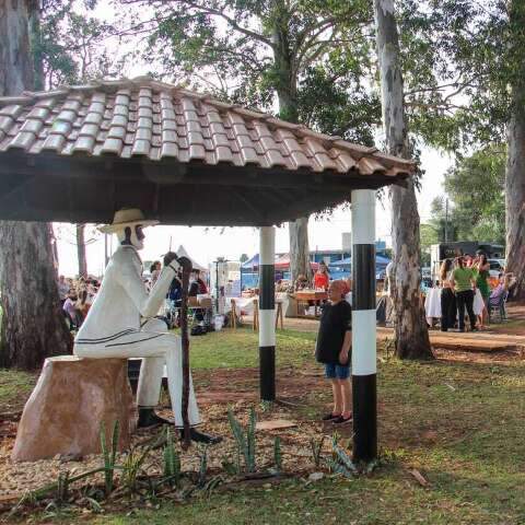 Vereadora quer tombar pra&ccedil;a e cobra capoeira em escolas para combater racismo