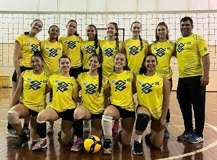 Seleção de Vôlei de MS disputa Brasileiro Feminino sub-18 no Paraná