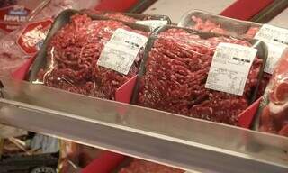 Carne à venda em prateleira de supermercado (Foto: Fábio Rodrigues-Pozzebom/Agência Brasil)