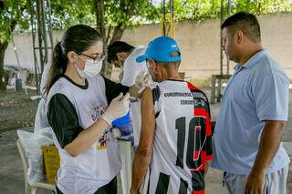 Vacinação contra gripe já está sendo aplicada no município de Corumbá (Foto: Renê Marcio Carneiro/Prefeitura de Corumbá)