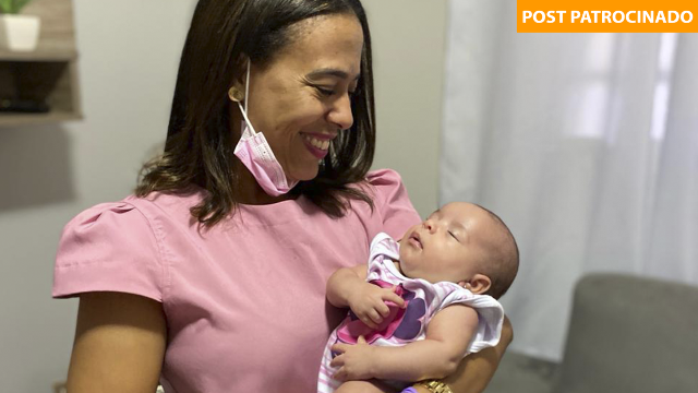 Aline conquista famílias com técnica humanizada na hora de furar orelha do bebê