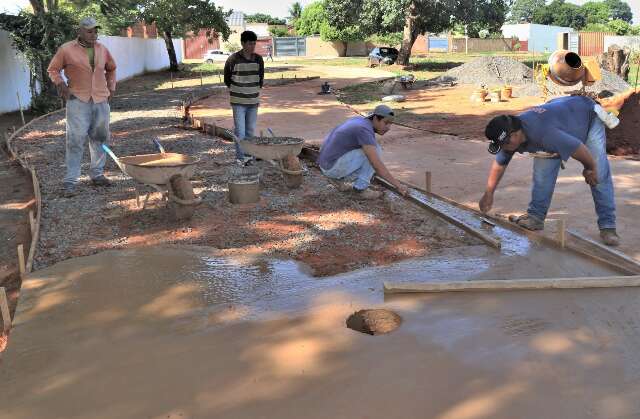 Pra&ccedil;a da Cidade Morena &eacute; reformada ap&oacute;s 20 anos de espera