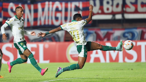 Palmeiras reage no 2º tempo e estreia com empate na Libertadores