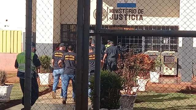 Presos do PCC e de outras fac&ccedil;&otilde;es s&atilde;o transferidos de pres&iacute;dios na fronteira