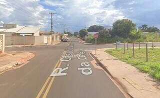 Rua Claudio Manoel da Costa, onde o menino estava descendo (Foto: Reprodução/Google Maps)