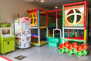 Um amplo playground garante a diversão das crianças