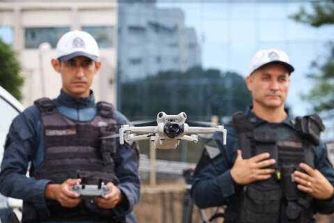 Nas primeiras horas de fiscalização, drones registram 20 infrações de trânsito