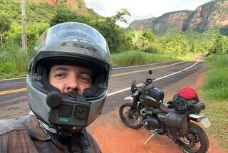 Tatuador de Brasília, Miguel planeja viajar o País de moto. (Foto: Arquivo pessoal)