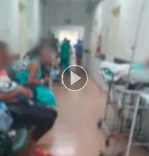 Após parir, mães ficam com bebês em cadeira no corredor de hospital em MS
