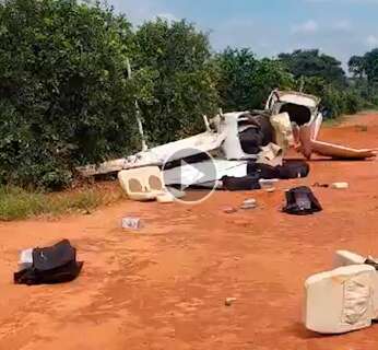 Avião com cocaína é interceptado pela FAB e quebra ao meio em pouso forçado