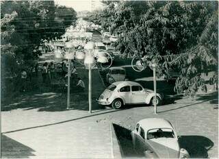 Rua Barão do Rio Branco e seus Fuscas. (Foto: Arquivo/IBGE)