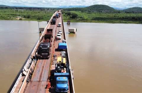 Ponte sobre Rio Paraguai será fechada hoje para concretagem 
