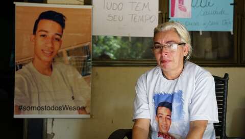 Ap&oacute;s sete anos esperando, m&atilde;e de Wesner finalmente pode sentir luto