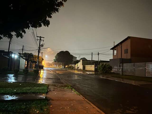 Chuva retorna a Dourados com m&eacute;dia de 20 mil&iacute;metros e ventos leves
