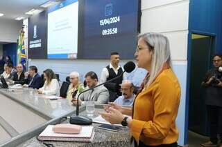 Secretária municipal de Saúde, Rosana Leite de Melo, durante audiência pública (Foto: Divulgação/Sesau)