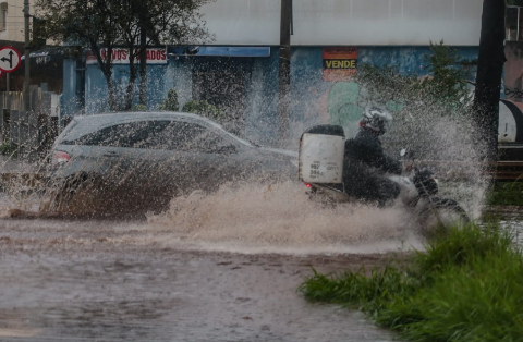  Em 15 dias, já choveu o esperado para o mês todo em Campo Grande 