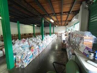 Produtos estocados na Sefaz para leilão. Ao todo são mais de 500 lotes disponíveis (Foto: Idaicy Solano)