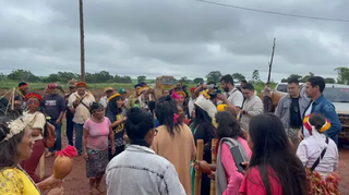 Indígenas guarani-kaiowá no município de Caarapó. (Foto: Helio de Freitas)