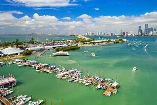 Miami, destino turístico de belas praias e também de uma inifinidade de lugares para fazer compras - Foto: Reprodução