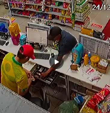 Polícia prende dupla acusada de praticar sete assaltos em farmácias da Capital