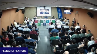 Membros da sociedade civil acompanham audiência realizada no Plenário da Planurb. (Foto: Reprodução/YouTube)
